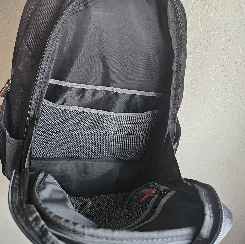 Samsonite Tectonic 2 Backpack Large Electronic Ai… - image 5